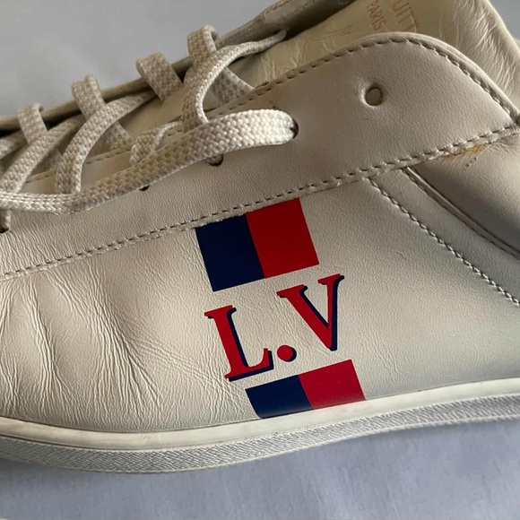 Authentic Louis Vuitton Men’s White Leather LV Shoes Size 10 - Picture 2 of 8